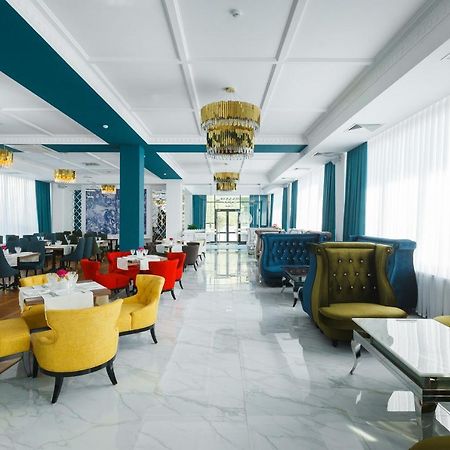 Beluga Hotel Atirau Kültér fotó