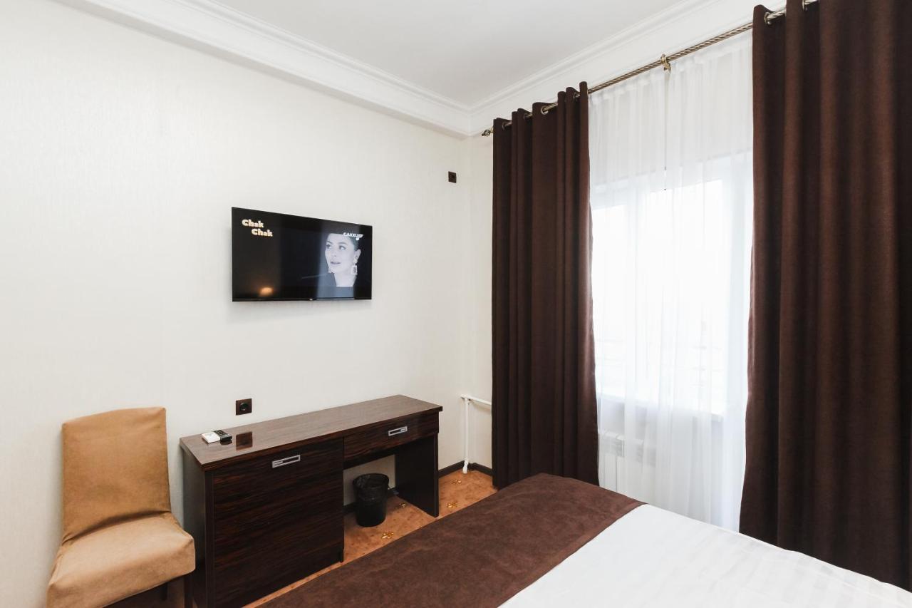 Beluga Hotel Atirau Kültér fotó