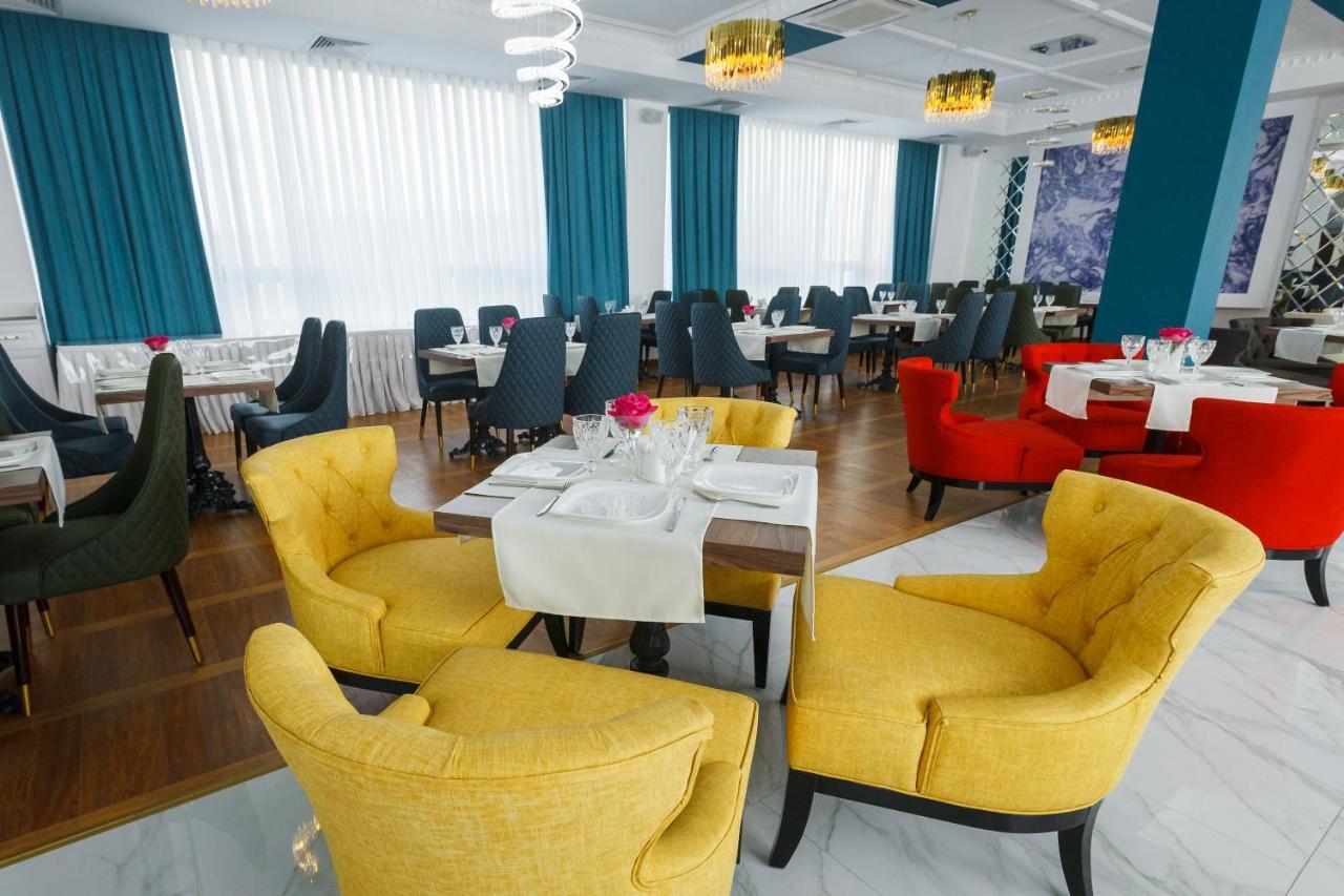 Beluga Hotel Atirau Kültér fotó