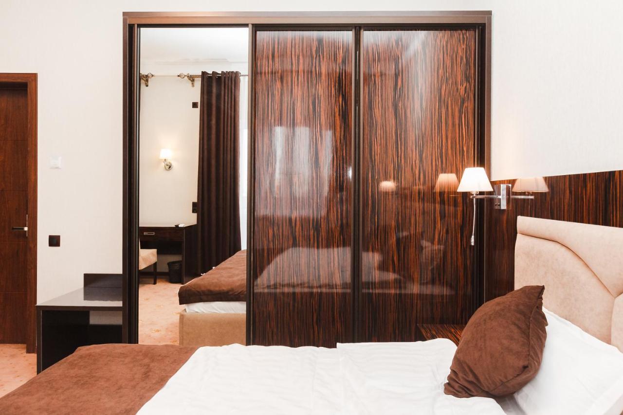 Beluga Hotel Atirau Kültér fotó