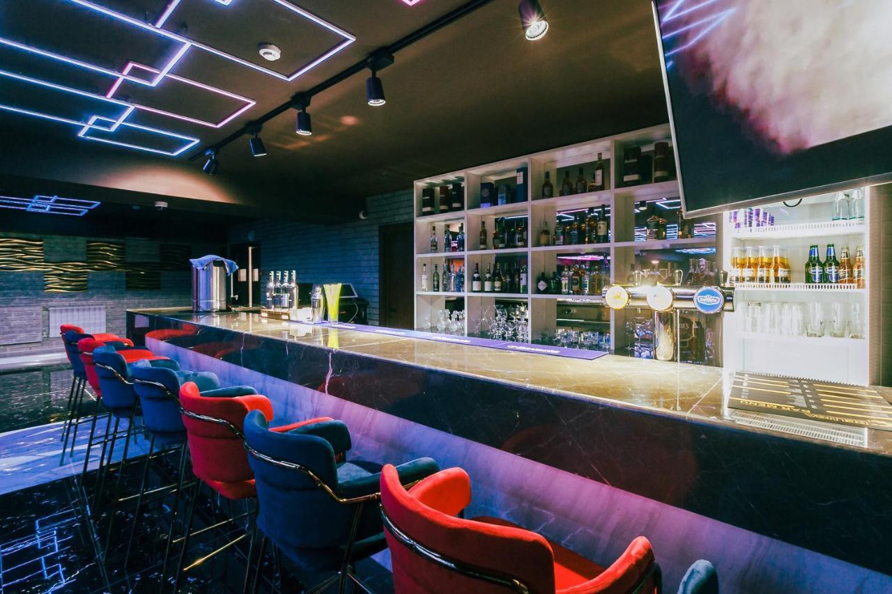 Beluga Hotel Atirau Kültér fotó